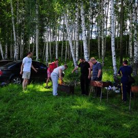 Мужчины на кухне - идеальный отдых для дам! Отдых на природе духовных чад отца Виктора 26 мая 2013 г.