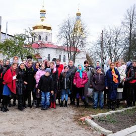 Глинская пустынь. Паломники Паломничество в Глинскую пустынь. Фоторепортаж Алексея