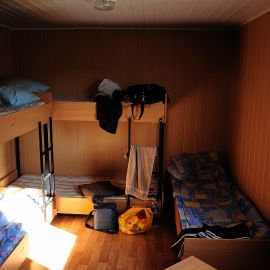 Глинская пустынь. Комната паломников Паломничество в Глинскую пустынь. Фоторепортаж Алексея