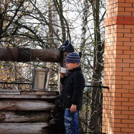 Глинская пустынь, у колодца Паломничество в Глинскую пустынь. Фоторепортаж Алексея