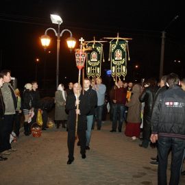 Крестный ход. (Пасха, 15 апреля 2012 г., храм Рождества Иоанна Крестителя, г. Харьков) Пасха 15.04.2012. Храм Рождества Иоанна Крестителя