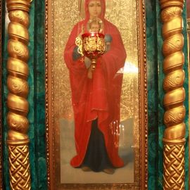 Икона Божьей Матери (Пасха, 15 апреля 2012 г., храм Рождества Иоанна Крестителя, г. Харьков) Пасха 15.04.2012. Храм Рождества Иоанна Крестителя