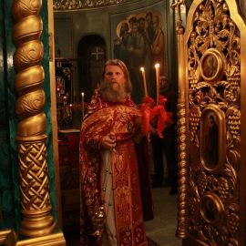 Протоиерей Виктор Гузенко (Пасха, 15 апреля 2012 г., храм Рождества Иоанна Крестителя, г. Харьков) Пасха 15.04.2012. Храм Рождества Иоанна Крестителя