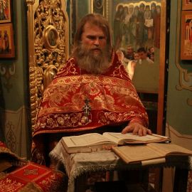 Протоиерей Виктор Гузенко (Пасха, 15 апреля 2012 г., храм Рождества Иоанна Крестителя, г. Харьков) Пасха 15.04.2012. Храм Рождества Иоанна Крестителя