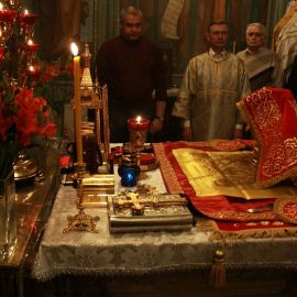 Пасха, 15 апреля 2012 г., храм Рождества Иоанна Крестителя, г. Харьков Пасха 15.04.2012. Храм Рождества Иоанна Крестителя