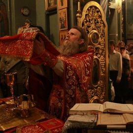 Протоиерей Виктор Гузенко (Пасха, 15 апреля 2012 г., храм Рождества Иоанна Крестителя, г. Харьков) Пасха 15.04.2012. Храм Рождества Иоанна Крестителя