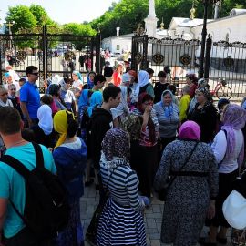 Паломники в Святогорье Паломничество. Поездка в Святогорскую Лавру. 27 мая 2012 г.