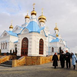 Паломники в Свято-Духовом скиту Паломничество. Почаев 30.12.2014 - 03.01.2015 г.
