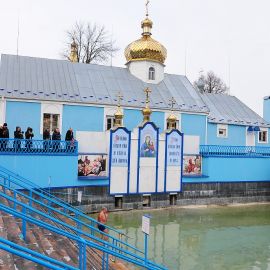 Скит святой Праведной Анны Свято-Николаевского женского монастыря, село Онышковцы Ровенской области Паломничество. Почаев 30.12.2014 - 03.01.2015 г.