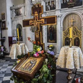 В праздник Петра и Павла в храме архангела Михаила (Херцег-Нови, Черногория) отец Виктор крестил сына администраторов сайта, младенца Петра Паломническая поездка отца Виктора в Черногорию. 10-24 июля 2016 г.