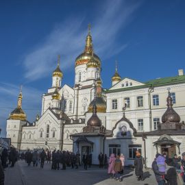 После литургии и завтрака - традиционный ежегодный поход в Свято-Духов скит Паломническая поездка в Почаевскую лавру. 30.12.2017 - 03.01.2018 г.