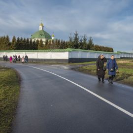 Паломники по пути в скит Паломническая поездка в Почаевскую лавру. 30.12.2017 - 03.01.2018 г.