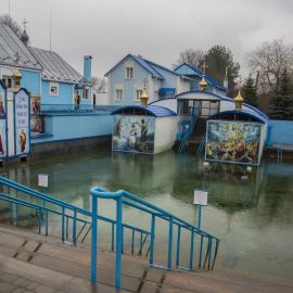 Смелые паломники не боятся студеной водицы Паломническая поездка в Почаевскую лавру. 30.12.2017 - 03.01.2018 г.