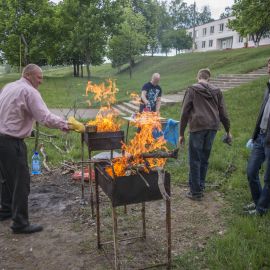 И огненное шоу в придачу Выезд на природу духовных чад отца Виктора. 13.05.2018 г.