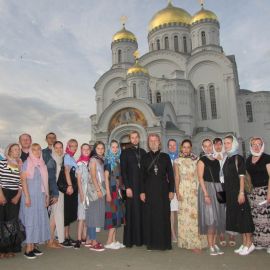 Харьковские паломники в Свято-Троицком Серафимо-Дивеевском монастыре Паломническая поездка в Санаксары и Дивеево 28.06.18 - 01.07.18