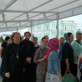 В очереди к мощам Серафима Саровского Паломническая поездка в Санаксары и Дивеево 28.06.18 - 01.07.18