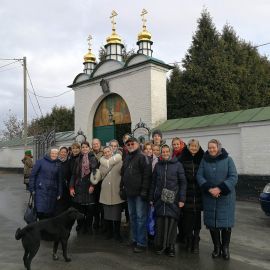 На обратном пути делаем остановку на кладбище Паломническая поездка в Почаевскую лавру. 30.12.2018 - 03.01.2019 г.