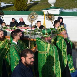 В его честь устраивается крестный ход с выносом мощей святого Паломническая поездка в Почаевскую лавру. 30.12.2018 - 03.01.2019 г.