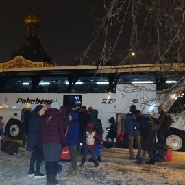 ...и дружно грузимся в автобус. Впереди - ночь пути Поездка в Почаевскую лавру. 30.12.2019-02.01.2020 г.