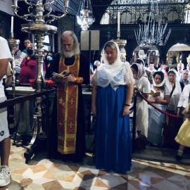 Три дня батюшка Виктор читал акафист у мощей святителя 
 Паломничество отца Виктора к греческим святыням, 12-22.06.2022 г.