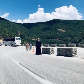 Автобус - на стоянку, а дальше - ножками Паломничество отца Виктора к греческим святыням, 12-22.06.2022 г.