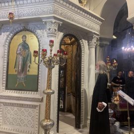 Греки именуют Дмитрия Солунского Мироточцем, т. к. его мощи источали миро (отец Виктор у мощей великомученика) Паломничество отца Виктора к греческим святыням, 12-22.06.2022 г.