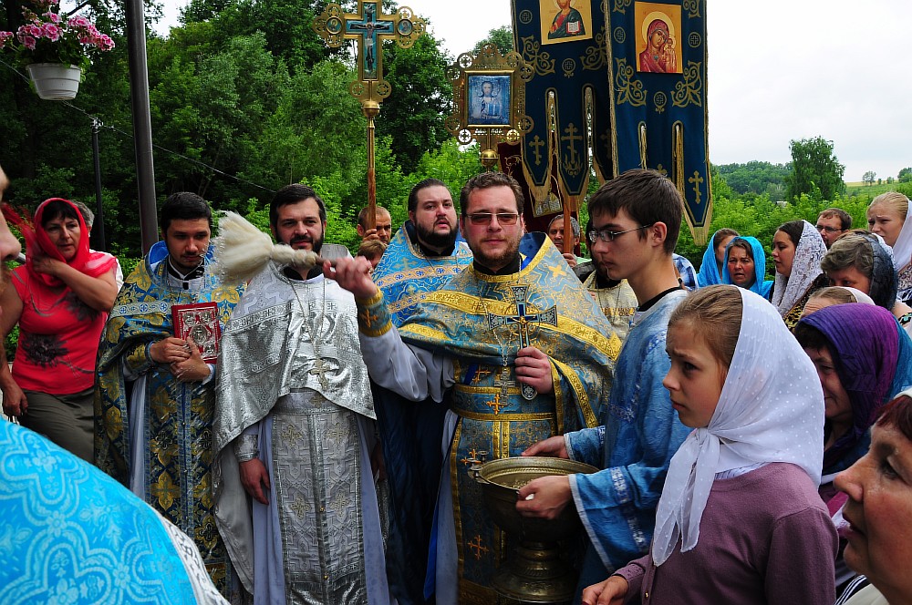 Добавлен фоторепортаж из Озерян
